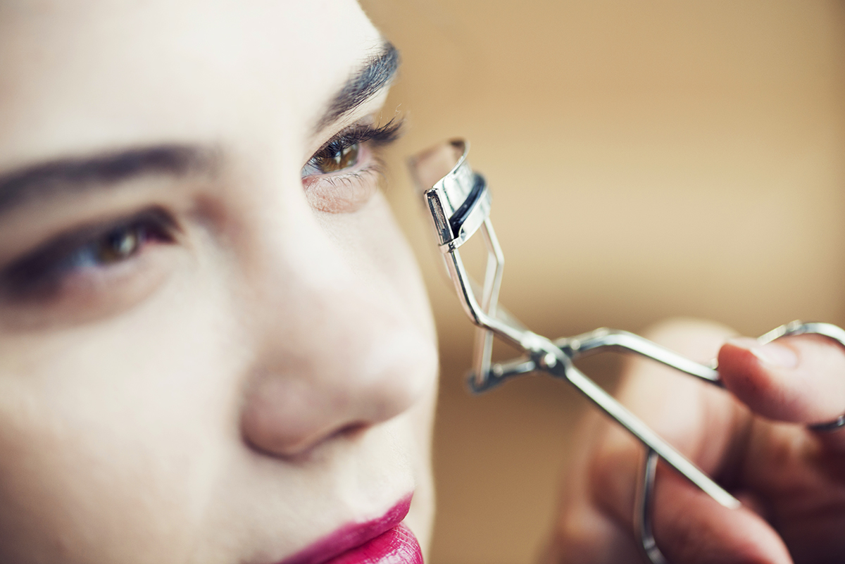Descubre el secreto para unas pestañas de impacto con el mejor rizador: ¡Tus ojos nunca habían lucido tan increíbles!