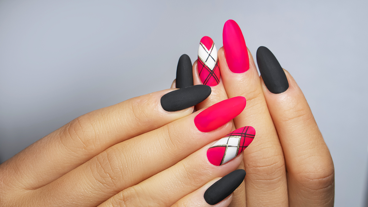 ¡Luce uñas espectaculares con nail art con aerógrafo: la última tendencia en belleza!